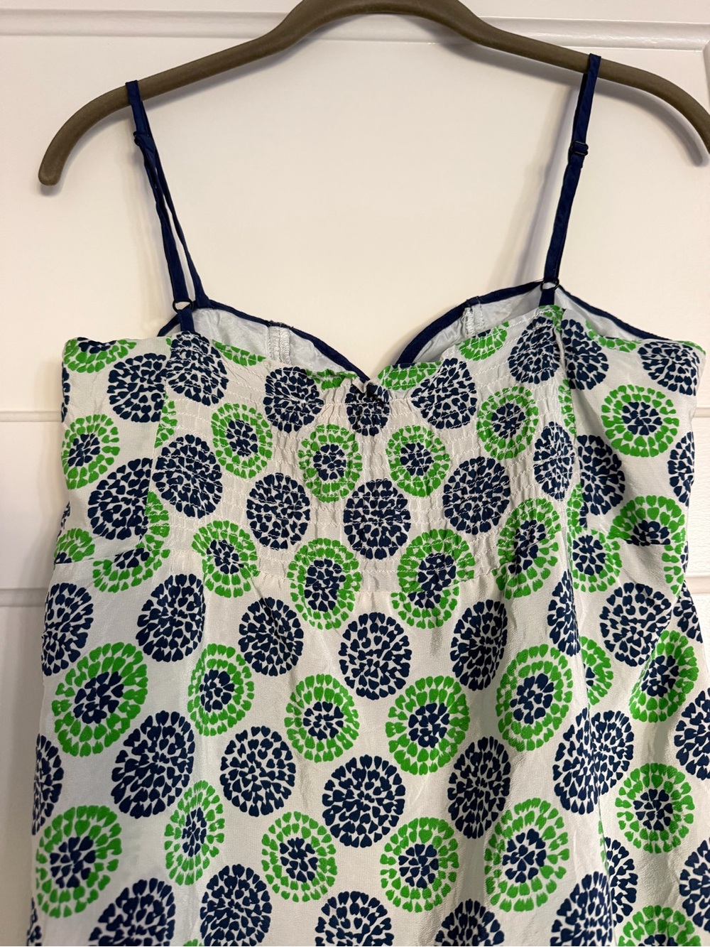 Yumi Kim 100% Silk Babydoll Tank Top Floral Print Green Navy Size Small - Picture 9 of 9